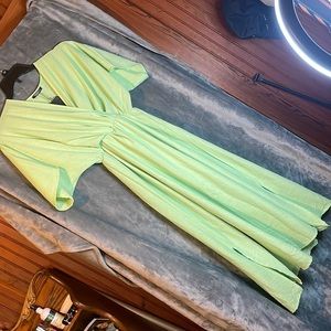 BNWT mid length dress